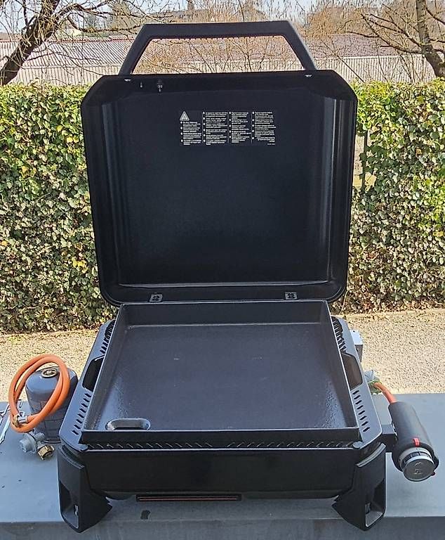Griglie: Weber Gasgrill GP 43 cm Premium Plancha – Usato da Niederlenz venduto da 4dziu 3