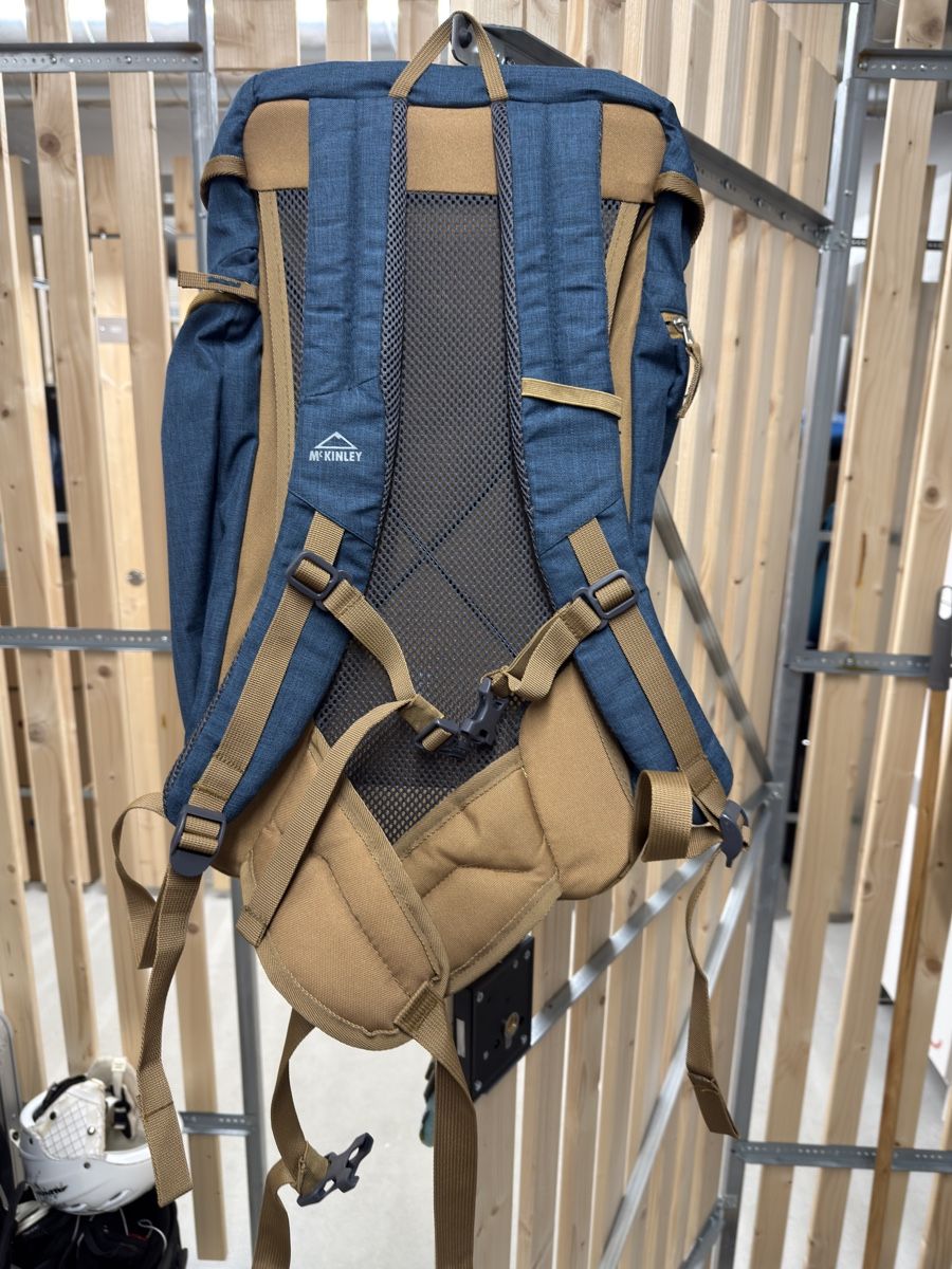 Mckinley Zaini: McKinley Wanderrucksack – Usato da Dietlikon venduto da Namii5 1