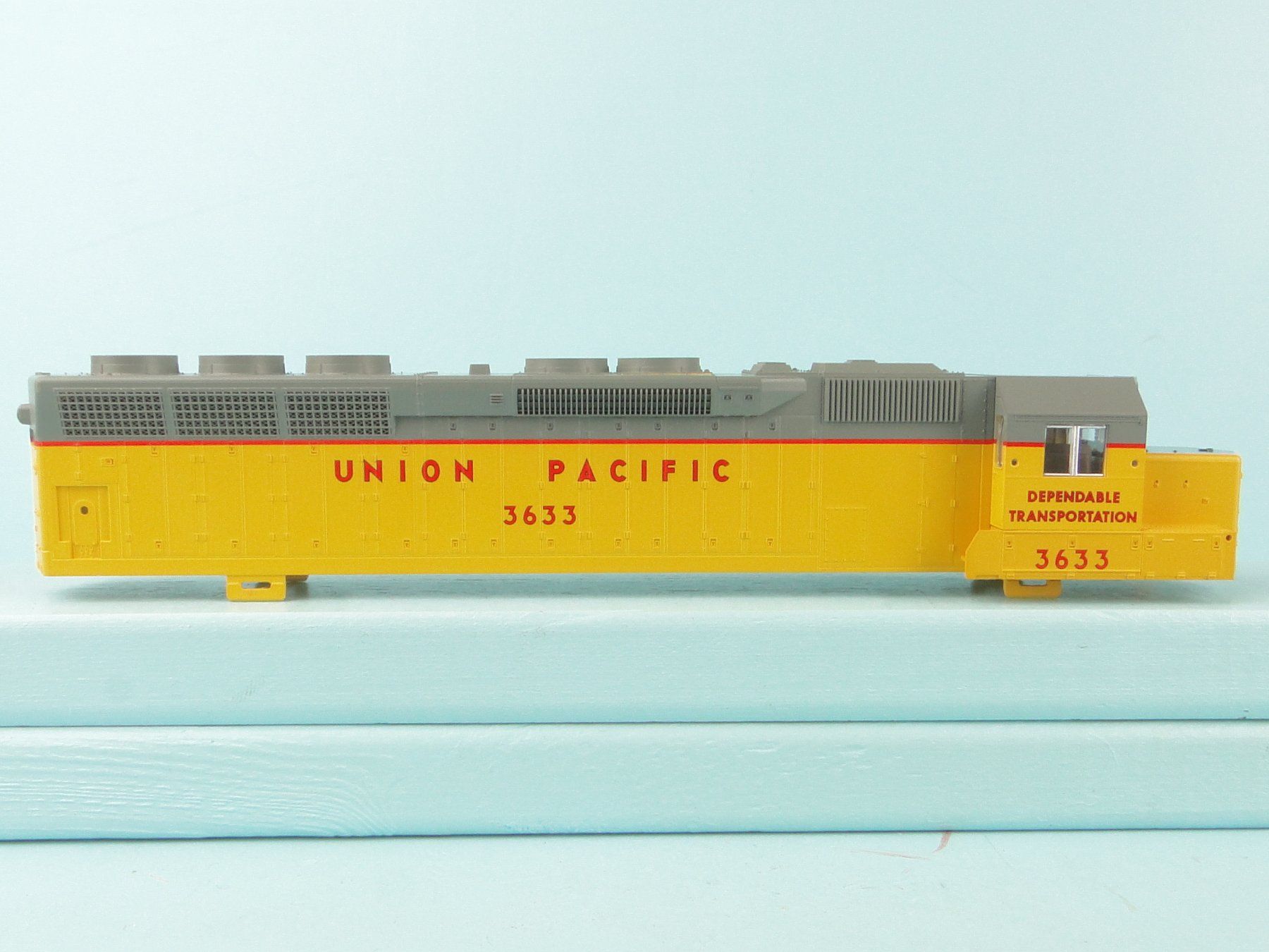 Kato Modellini di ferrovie: Kato SD45 Gehäuse – Usato da Bülach venduto da cann11 2