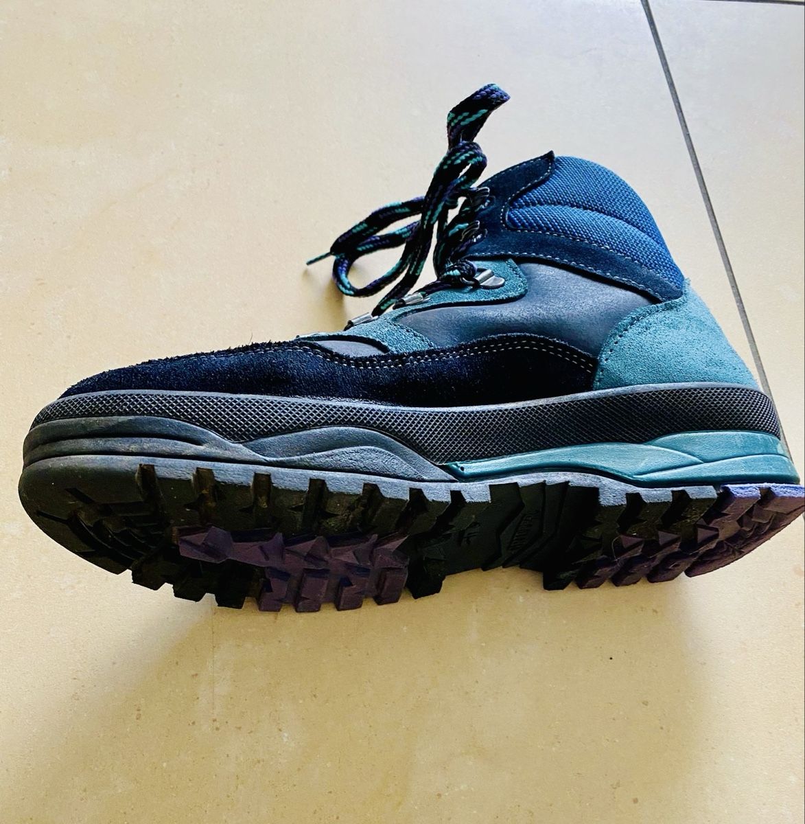 Scarpe da donna: Wanderschuhe Damen Grösse 40 - Trackstone by Bicap – Nuovo (secondo la descrizione) da Ennetbürgen venduto da Evelyne_G 1