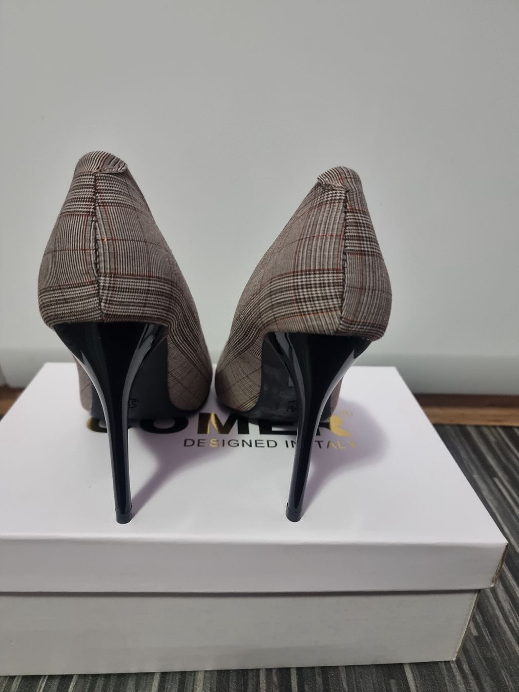Scarpe da donna: Elegante Comer, Pumps, Gr. 37.  Neu! – Nuovo e nell'imballaggio originale da Goldingen venduto da ale_vjt8 3
