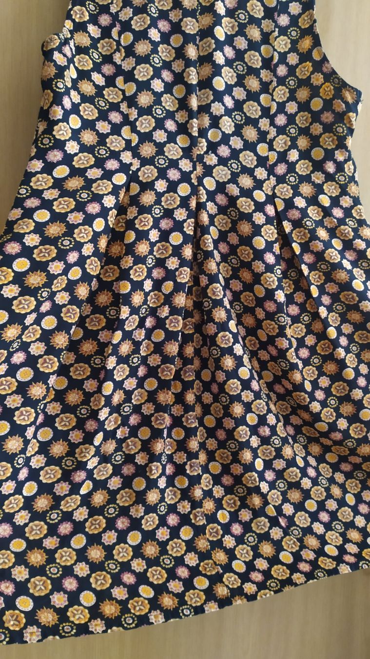 H&M Vestiti & Gonne: Robe d'été gr. 34. H&M – Usato da Chezard St-Martin venduto da Loucail 1