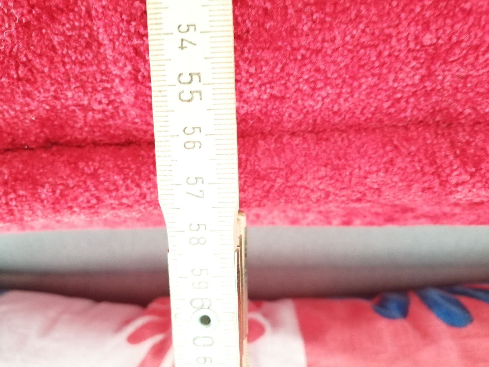 Cuscini: grosses rotes Sitzkissen – Usato da Windisch venduto da mer_6cjk 3