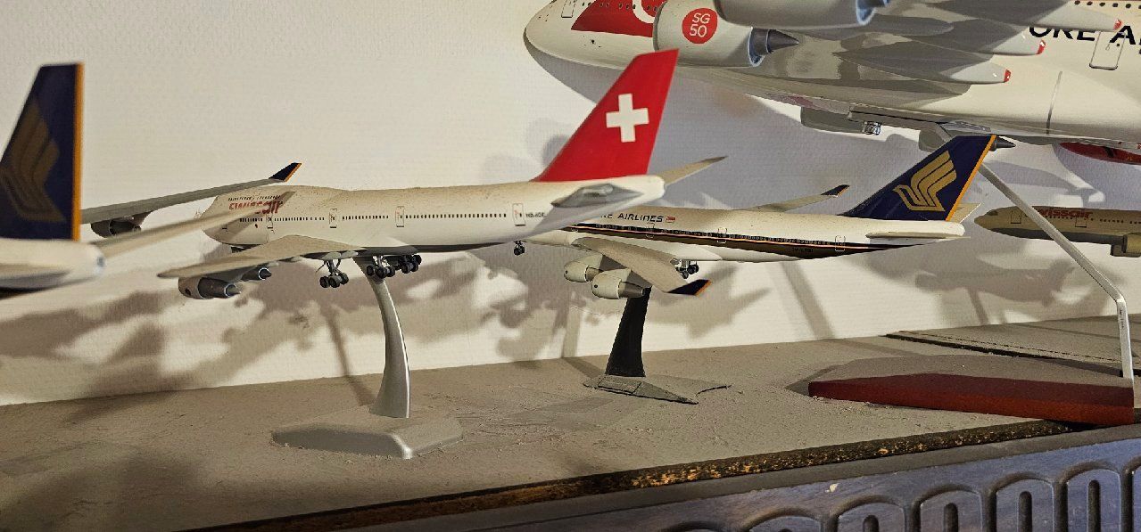 Swissair Kit di modellismo & Modellini statici: Swissair Boeing 747 Massstab – Usato da Oensingen venduto da Nusadua