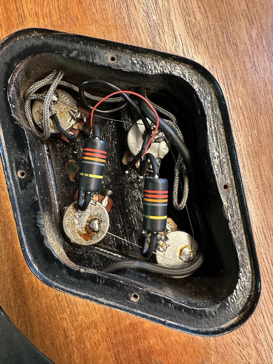 Gibson Strumenti musicali: Gibson Les Paul 1978 , modifiziert – Usato da Tschierv venduto da Screamingwolfguitars 8