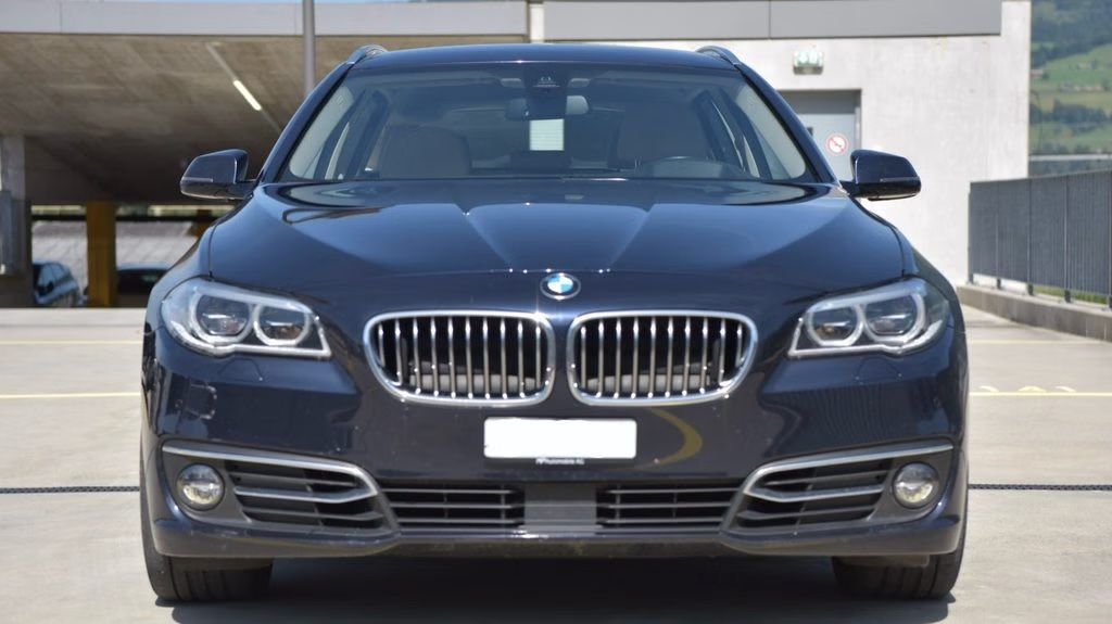BMW Automobili: BMW 530d Luxury Touring – Usato da Oberurnen venduto da Bentleyarts77 1