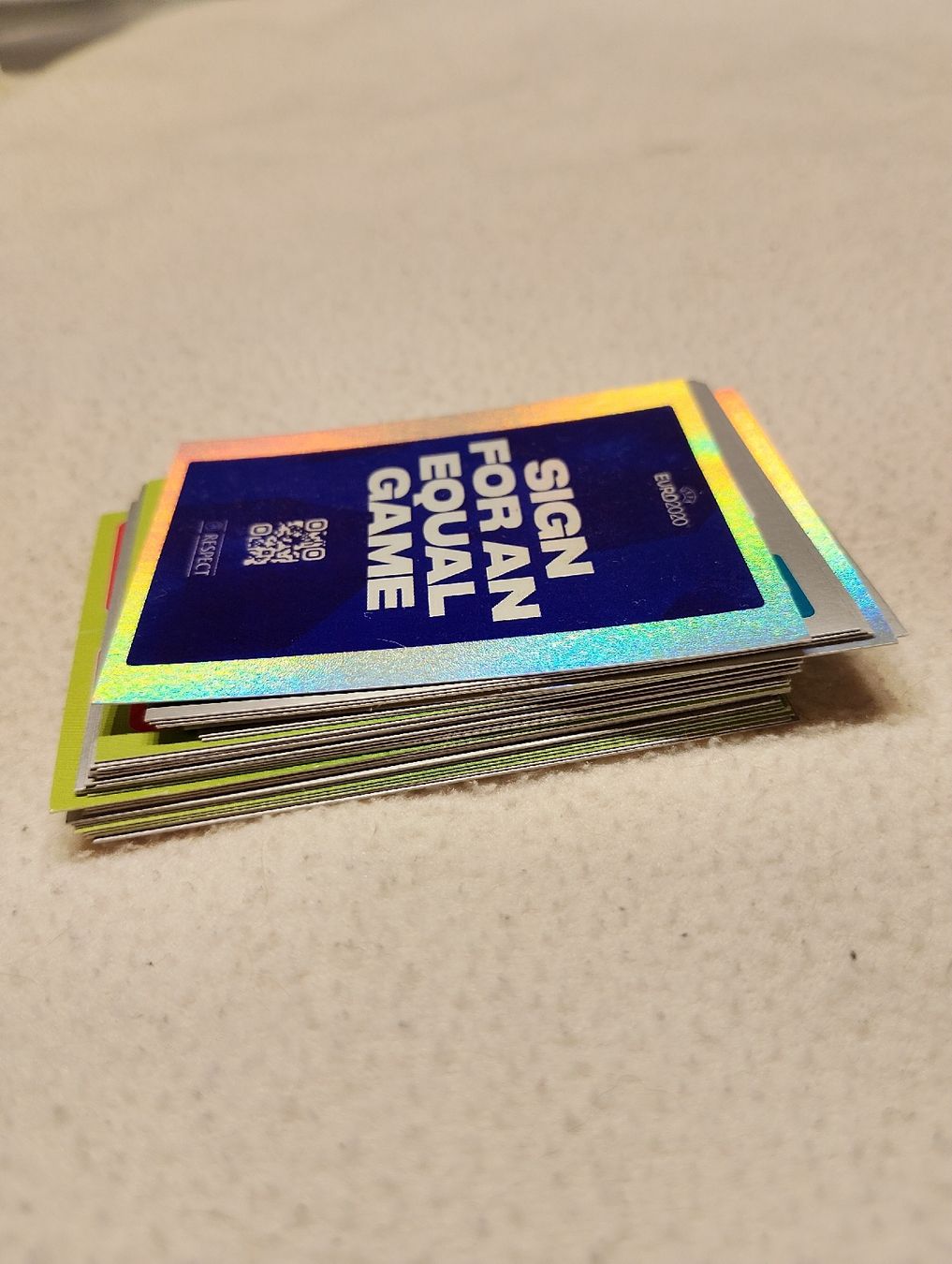 Panini Carte collezionabili: ca. 30 Panini Stickers Em 2020 – Nuovo (secondo la descrizione) da Frutigen venduto da nev_rb7v 1