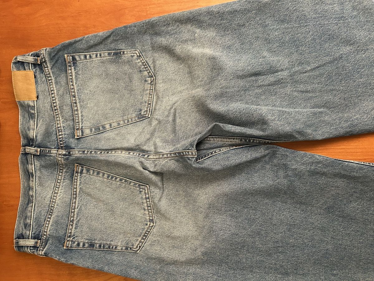Weekday Jeans: Weekday Baggy Jeans – Gebraucht aus Zollikerberg von sel_99lq 1