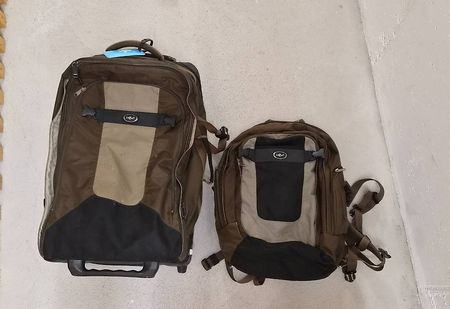 Koffer mit Rucksack