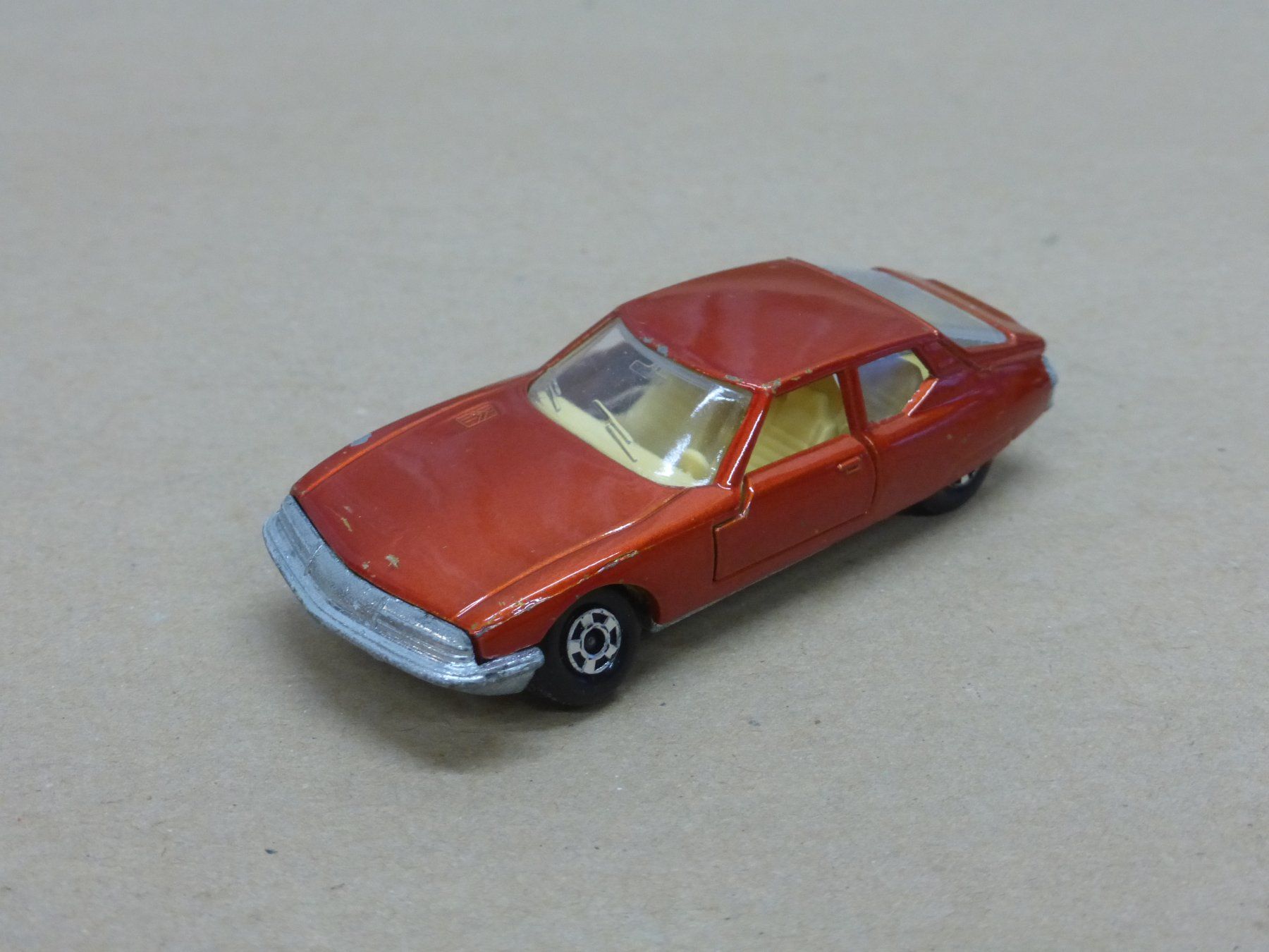 Modellini d'auto: Matchbox Citroen SM rot Modellauto – Usato da Gempen venduto da Smokie72 1