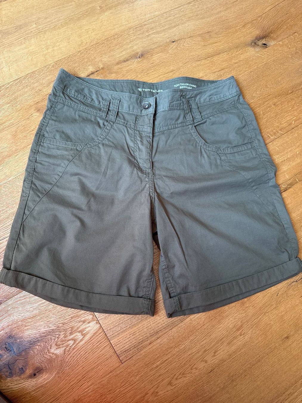 Tom Tailor Pantalons: shorts tom taylor – D'occasion à gurzelen par malu04