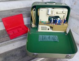 Bernina Nähmaschine Record 730 mit viel Zubehör