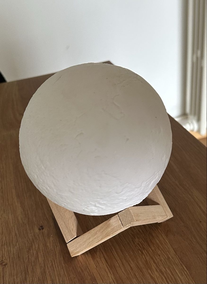 Lampade: LED Mondlampe, aufladbar – Usato da Zürich venduto da ziaa