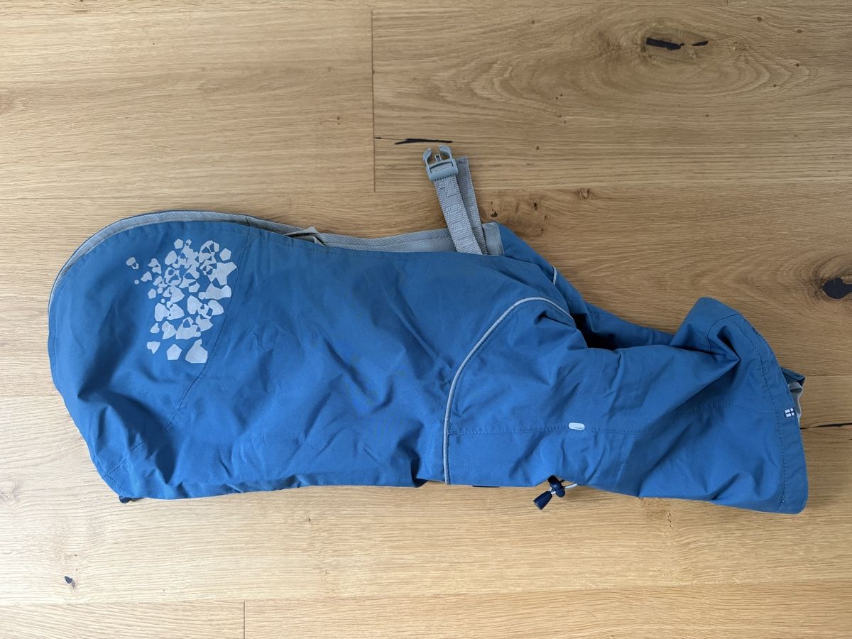 Hurtta Bekleidung: Hurtta Regenmantel 40cm – Gebraucht aus Kölliken von pho_2wcw 2