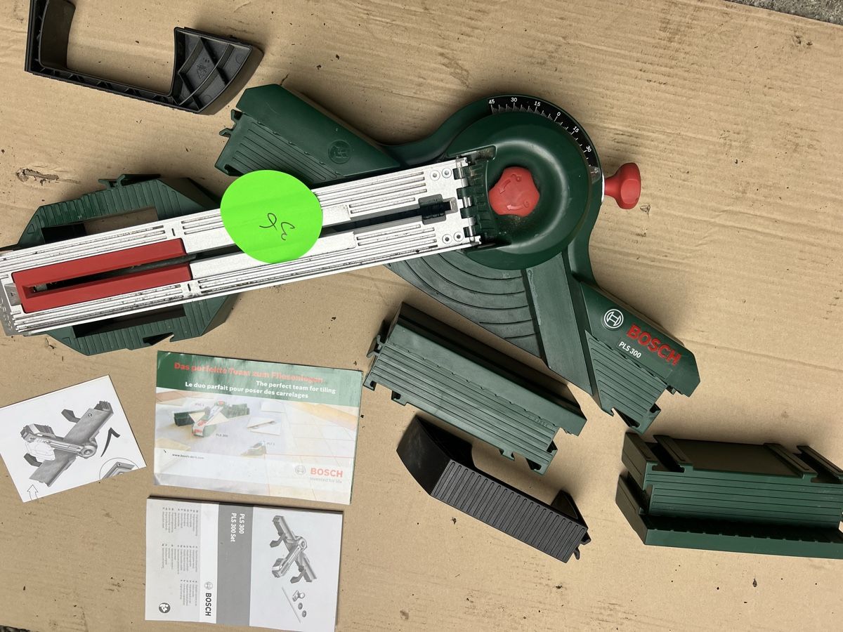 Bosch Tutti gli attrezzi: Fliesen Schneider – Usato da Neuenhof venduto da Willi111