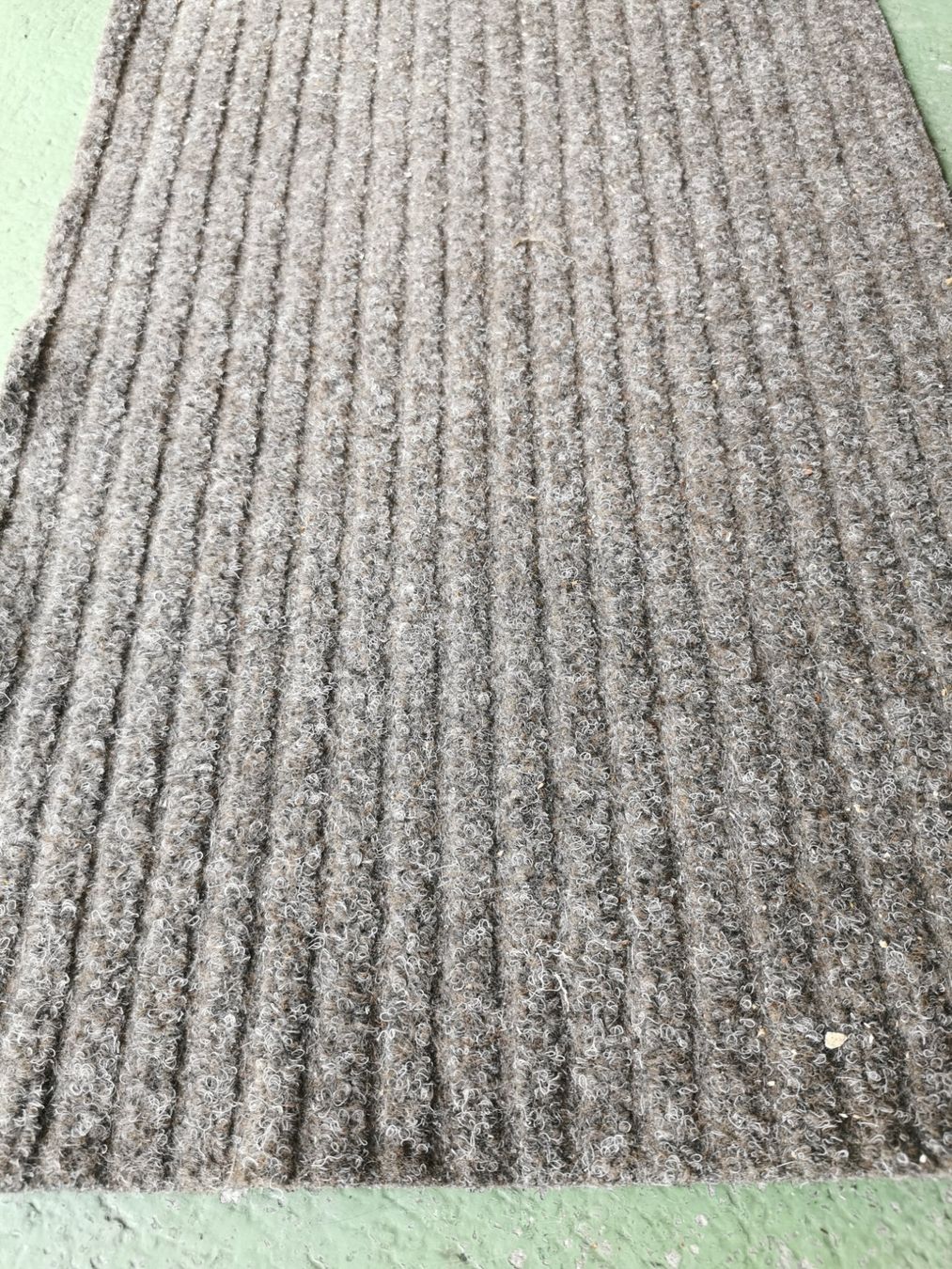 Tappeti: Kleine graue Teppichmatte – Usato da Glattfelden venduto da sut_q8d2 2