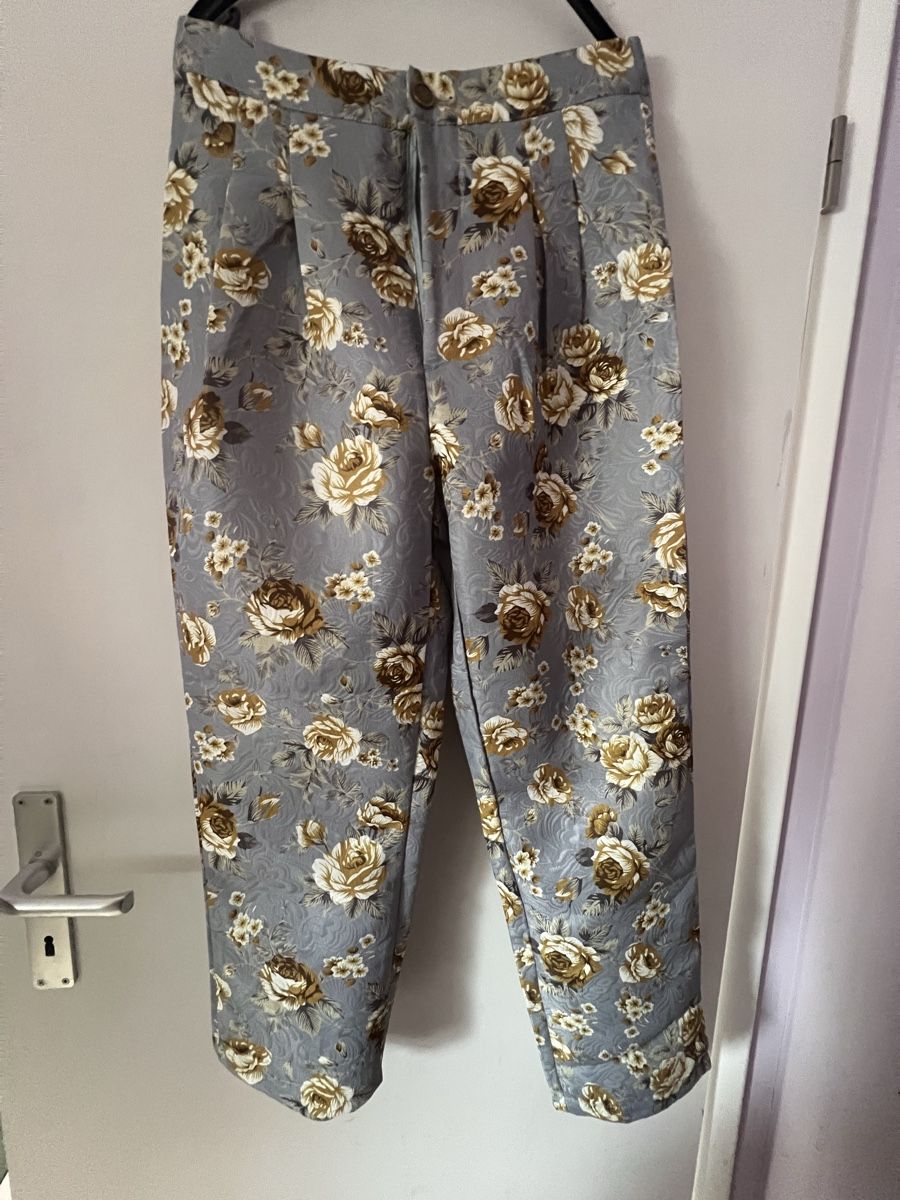 Pantalons: Pantalon élégant vintage – D'occasion à Vernier par lea_77bv 1