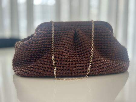 Brown Woven Clutch Bag with Gold Chain - Stylish!