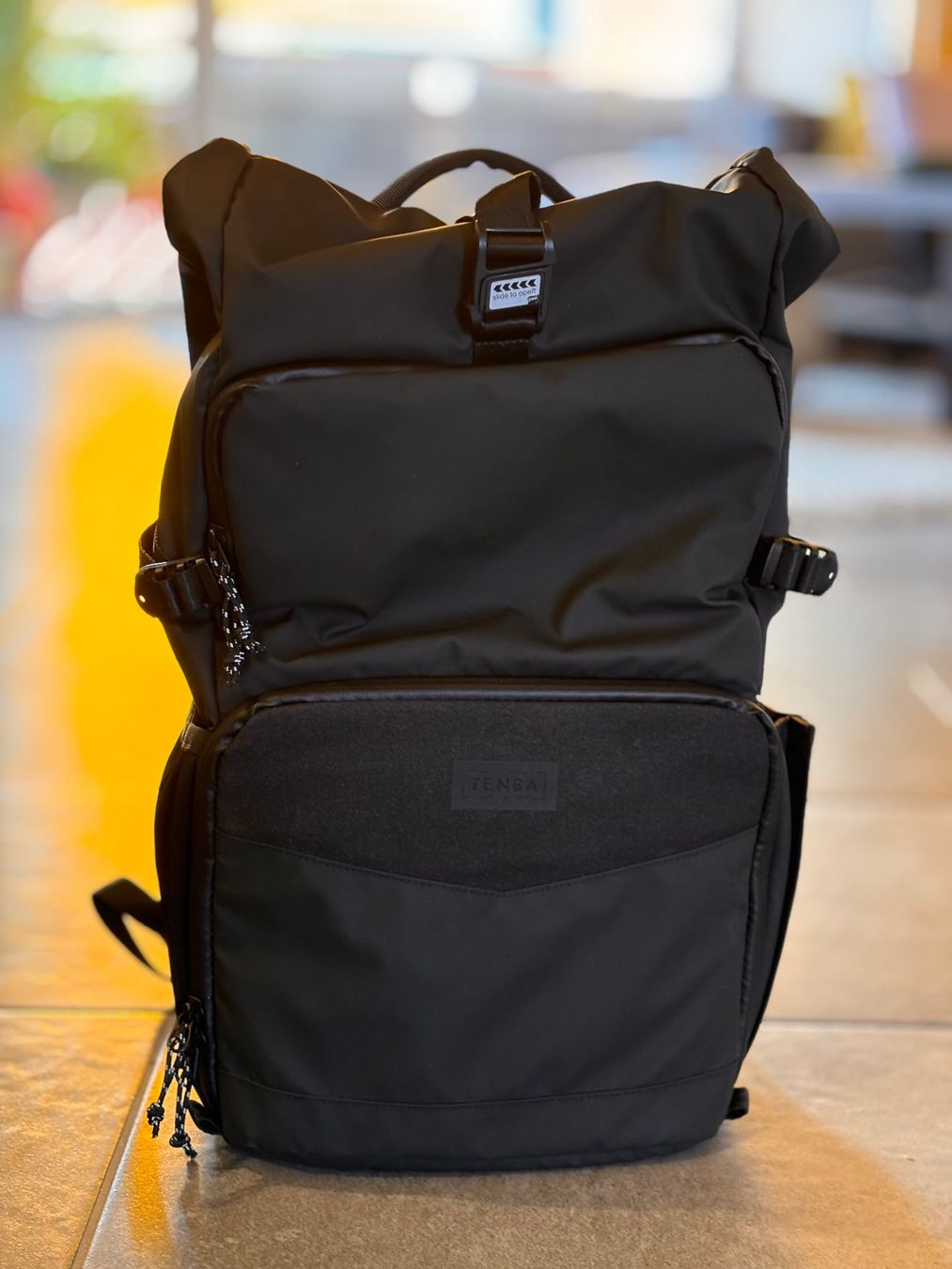 Rucksäcke: TENBA DNA 16 DSLR Fotorucksack Schwarz – Neu (gemäss Beschreibung) aus Aarburg von