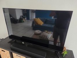 Téléviseur LED Polaroïd 125 cm Ultra HD 4K