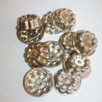 11 Backförmchen Metall rund, Dm 9 cm gebraucht vintage