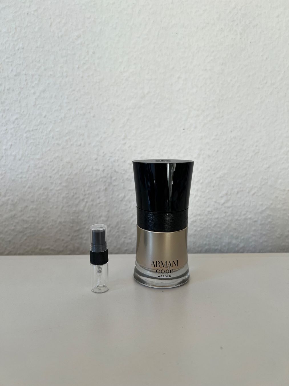 Armani Profumi & Eau de Toilette: 2ml Probe Armani Code Absolu (INKL. Versand) – Usato da Zürich venduto da aur_w2ms