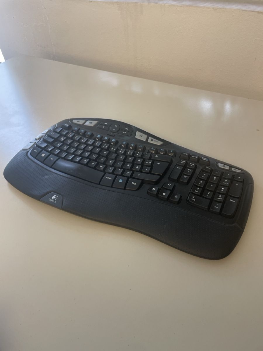 Logitech Tastiere: Clavier Logitech K350 – Usato da Uvrier venduto da SzymonClivaz