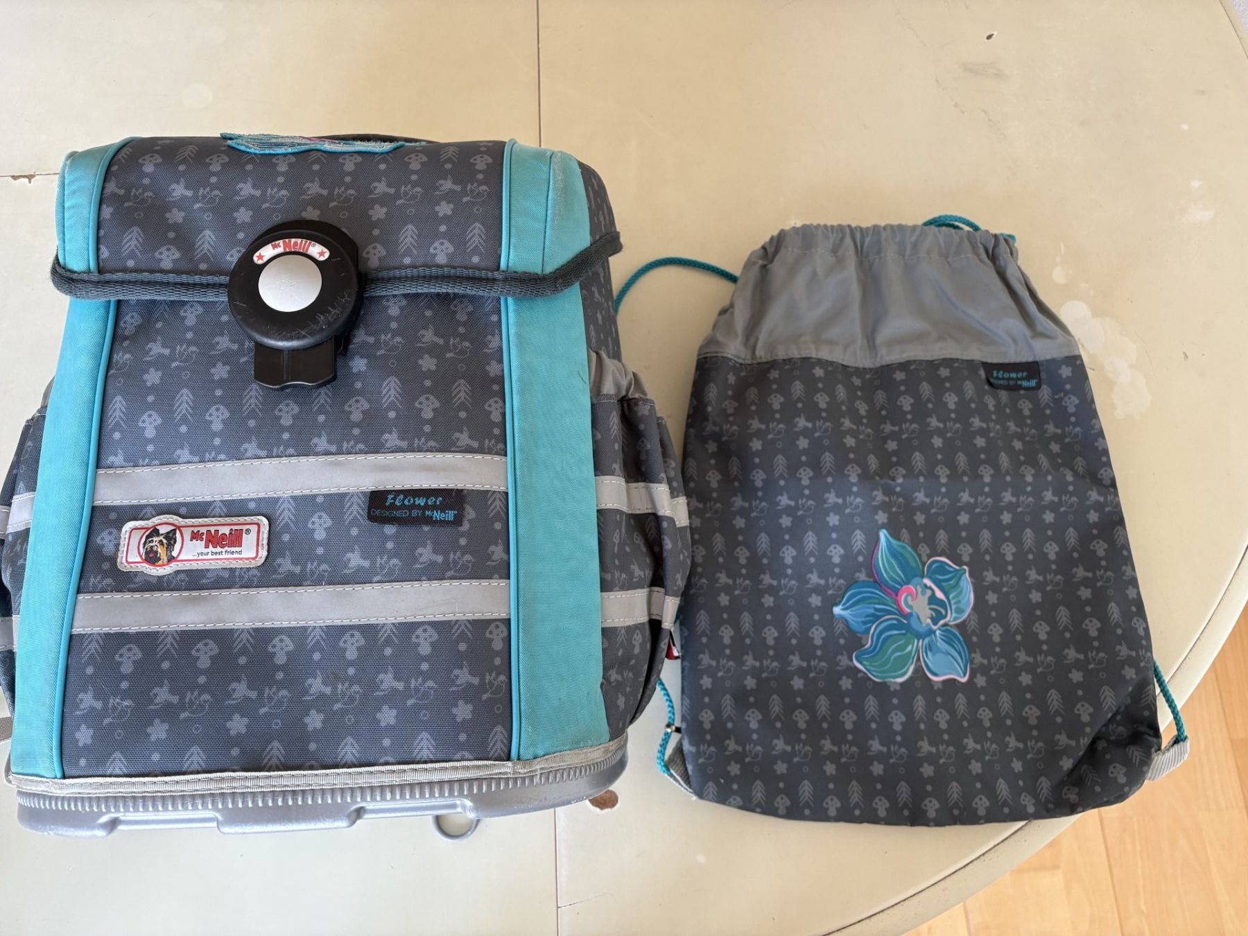 Mc Neill Kindertaschen: Schulsack Mac Neill – Gebraucht aus Basel von Mederic-33