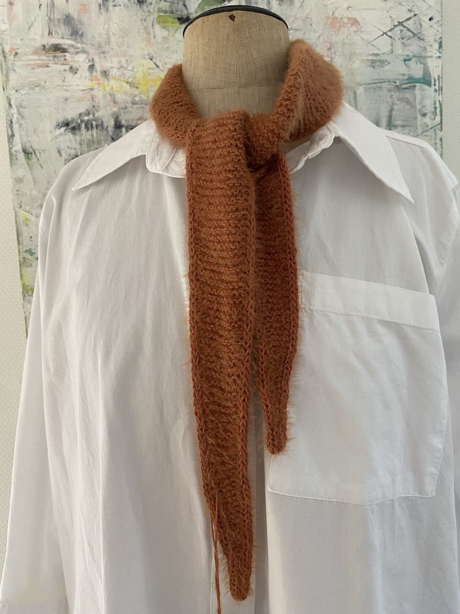 Foulard & Sciarpe: Sophie Scarf -  handgestrickt - rostrot – Nuovo e nell'imballaggio originale da Dübendorf venduto da Montclair 1
