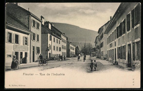 Cartes postales: AK Fleurier, Rue de l'Industrie – D'occasion à Berlin par bartko-reher