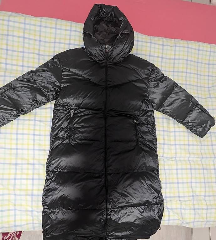 Moncler Giacche: Moncler Daunenjacke NEU Gr. 4 – Nuovo (secondo la descrizione) da Thalwil venduto da kat_d85f 2