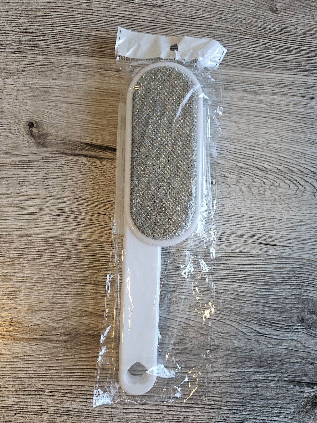 Altro in  Abbigliamento & Accessori: Fusselbürste, Tierhaarentferner, neu! – Nuovo e nell'imballaggio originale da Hunzenschwil venduto da nudget