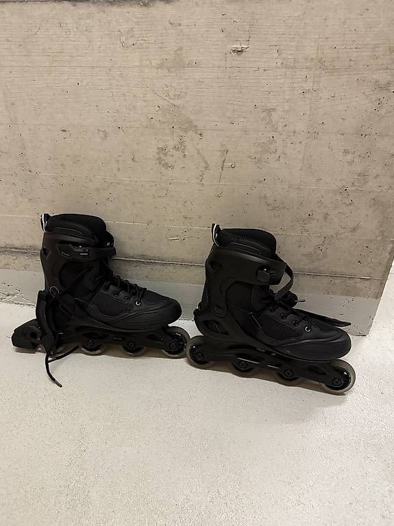 Pattini in linea & Pattini a rotelle: Inlineskates EU44 – Usato da St. Gallen venduto da sab_92pd
