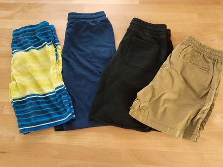 4er Pack  Shorts inkl. Badehose für Jungs, Grösse 170,