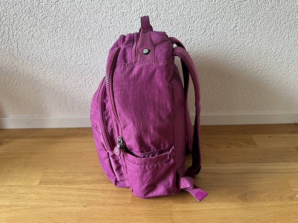 Kipling Rucksäcke: Kipling Rucksack, helles bordeauxrot – Gebraucht aus Belp von mar_d6w8 5