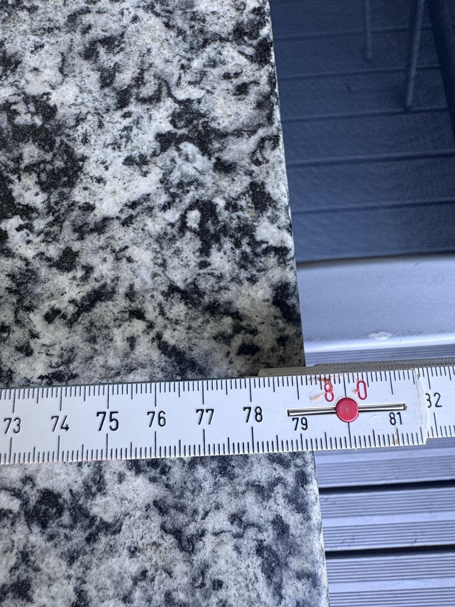 Tische: Garten Granit Tisch 80x 140 – Gebraucht aus Richterswil von franziskamarco 4