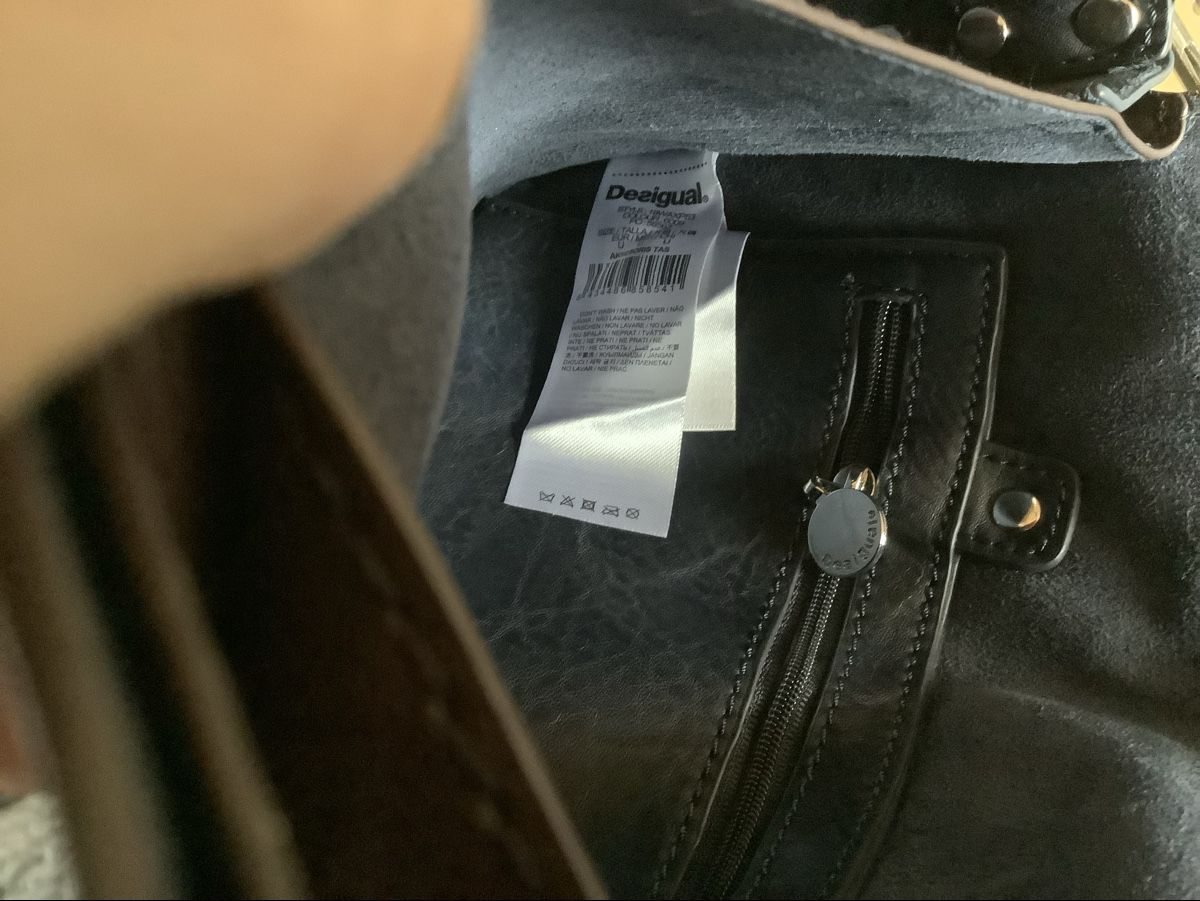 Desigual Sacs femmes: Sac bandoulière Desigual – Neuf (Voir description) à Le Noirmont par Thiwen-Ric 6