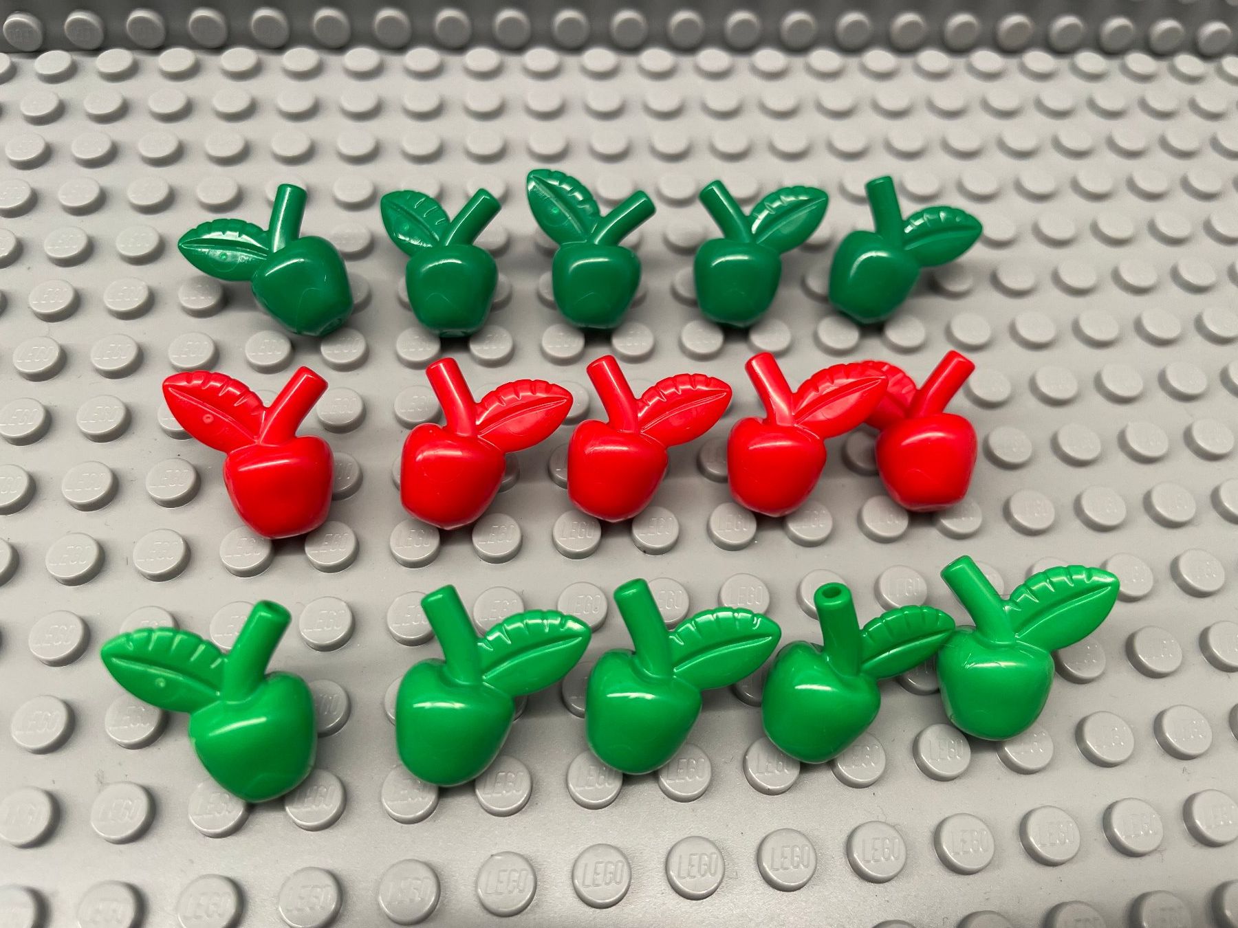 Lego Kit di costruzioni: Lego Food - 15 Äpfel – Nuovo (secondo la descrizione) da Horw venduto da G39517sG