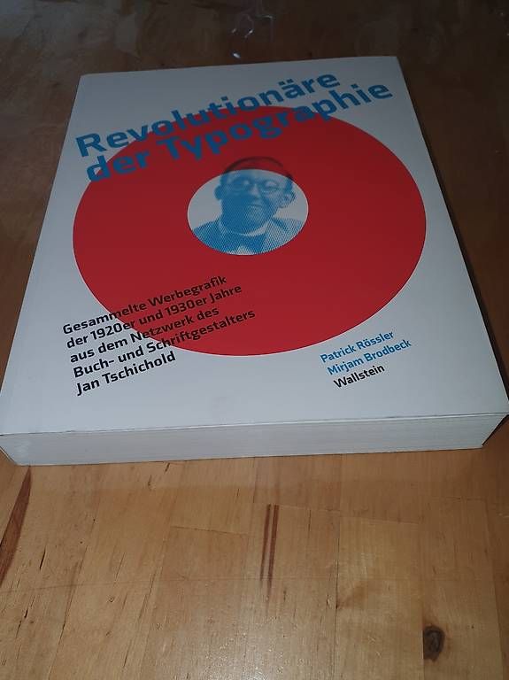 Bücher: Revolutionäre der Typographie – Gebraucht aus Basel von playtime4ever 4