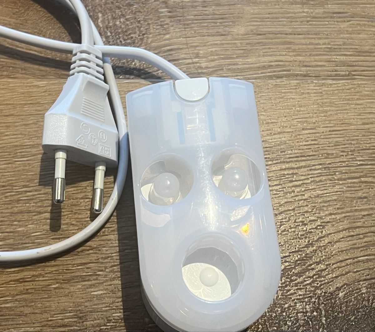 Oral B Zahnpflege: Oral B Pulsonic Ladestation Typ 3746 – Gebraucht aus Biberist von Marcelle_K_1983