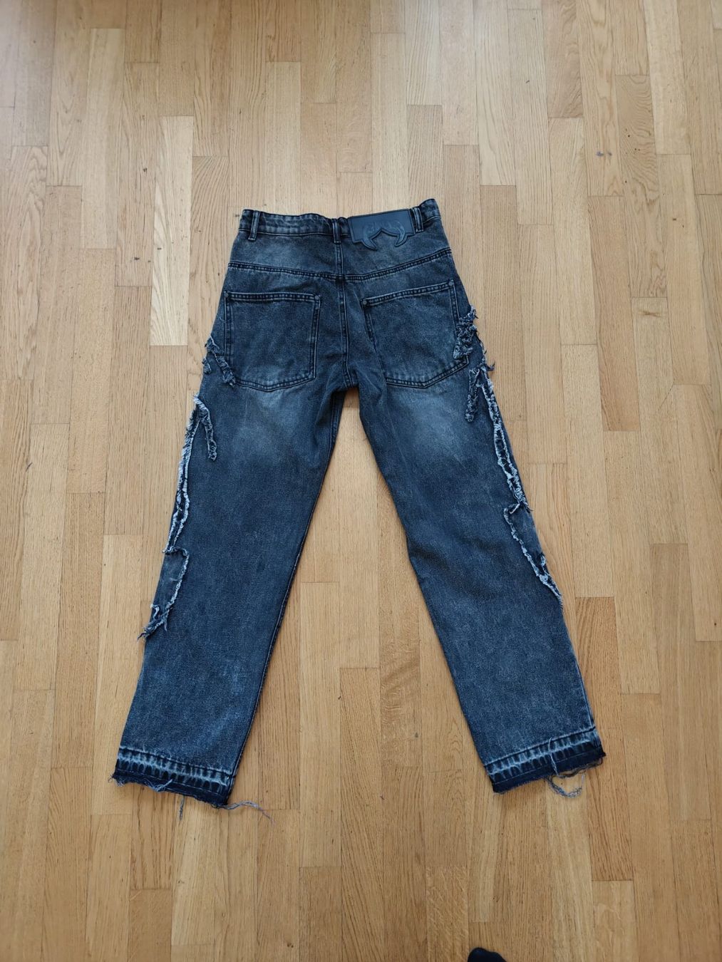 Jeans: Jeans neu – Nuovo (secondo la descrizione) da Basel venduto da Vaceslav08 2