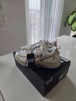EA7 Emporio Armani Sneakers Weiss/Gold Grösse 42 2/3 neu