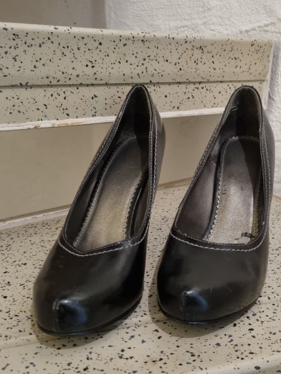 Damenschuhe: Schuhe,  Pumps Gr. 39 schwarz – Gebraucht aus Geroldswil von Agapanthus22 1
