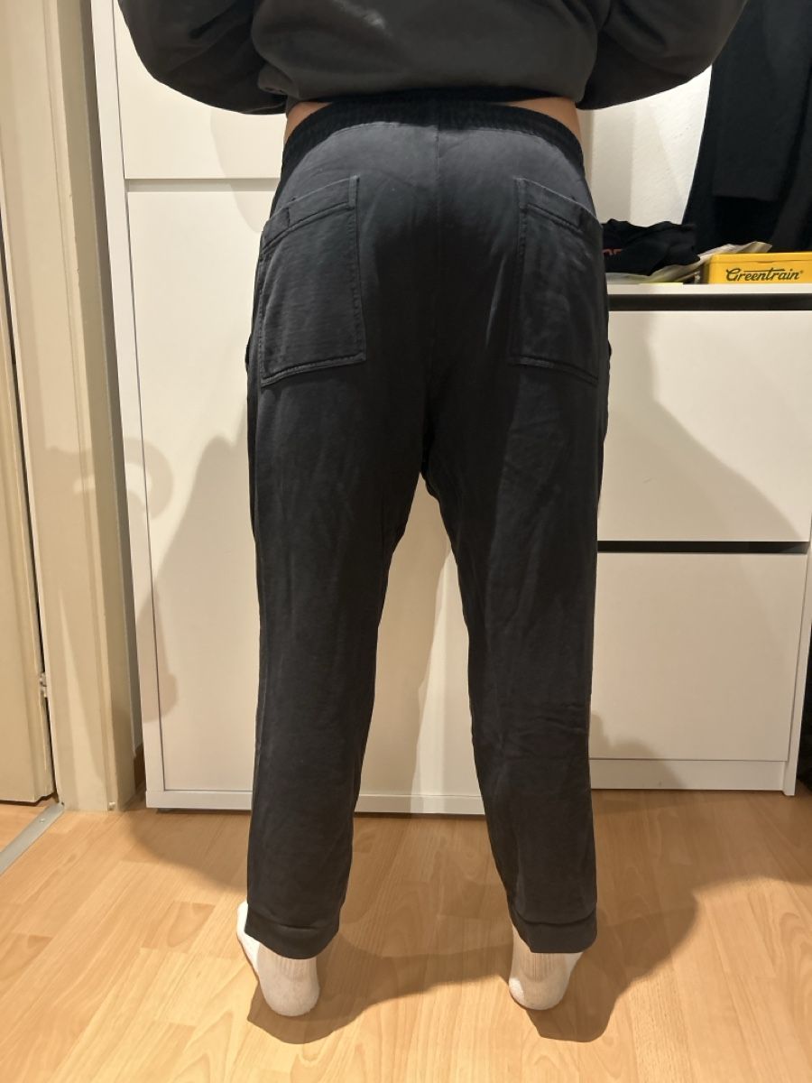 Pantaloni: Y3 Adidas – Usato da Zürich venduto da pil_9sh9 3