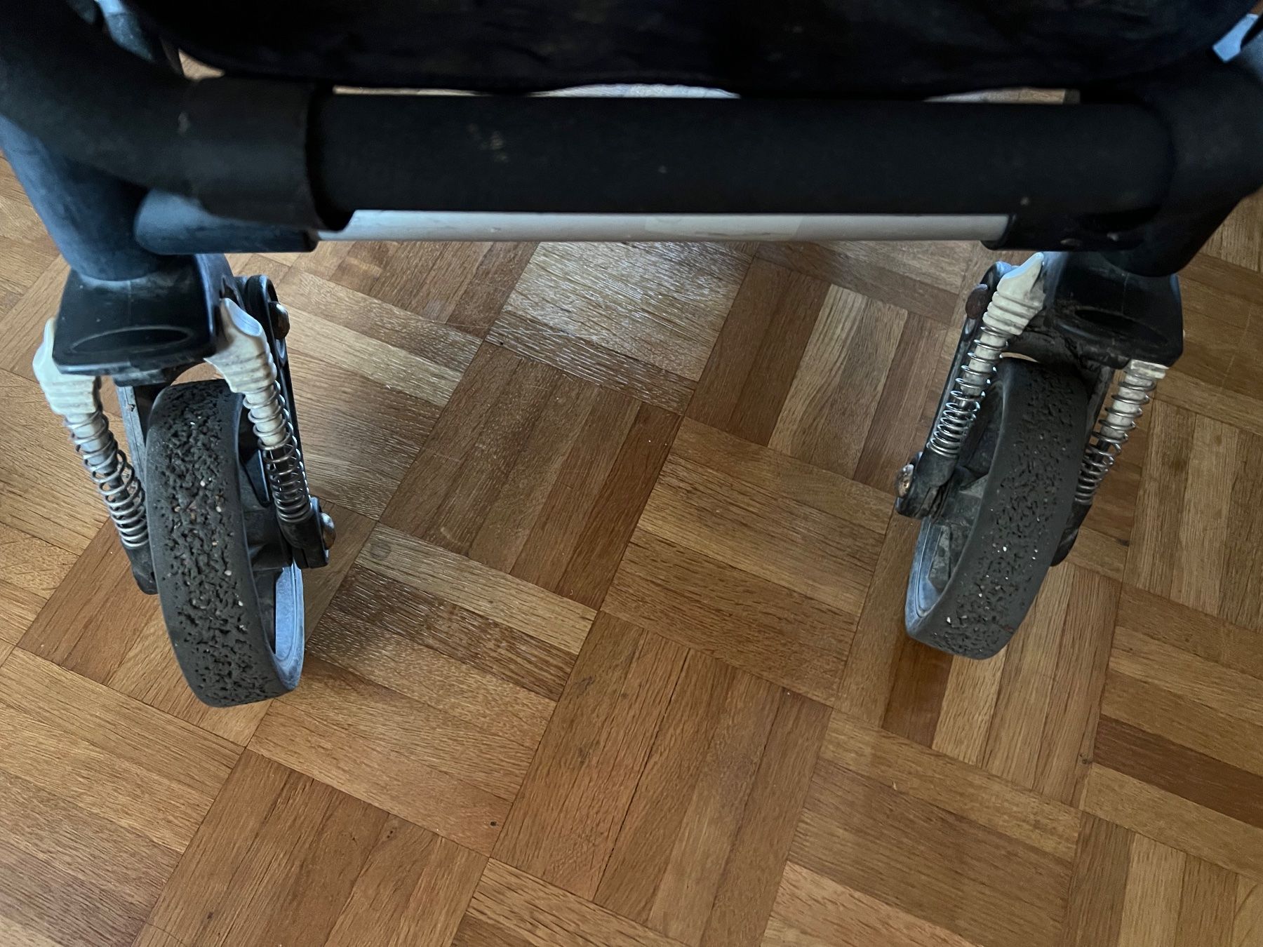 Bugaboo Carrozzine: Bugaboo Cameleon mit viel Zubehör – Usato da Basel venduto da friceberg2 4