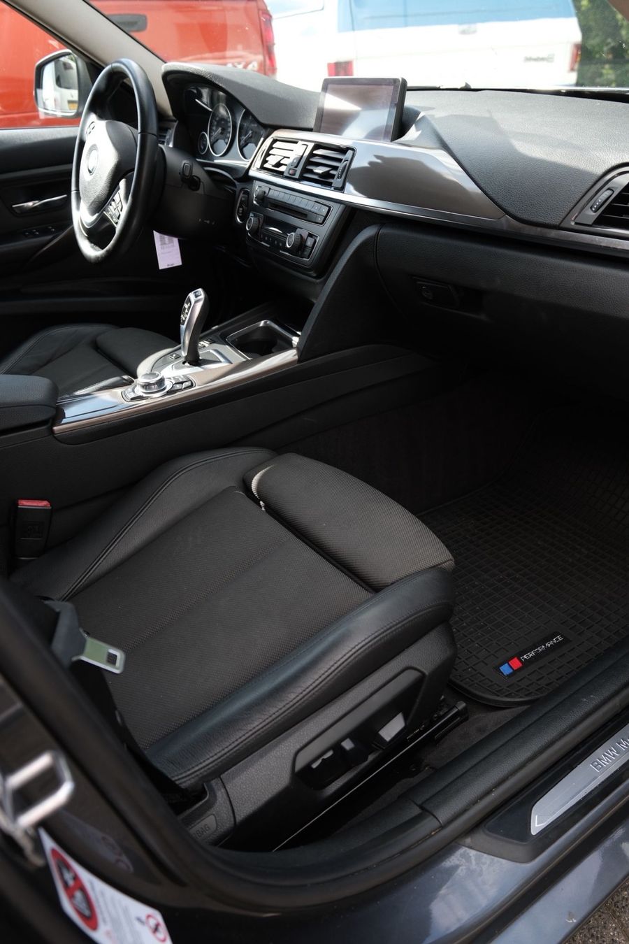BMW Automobili: BMW 330D (F31) Touring – Usato da Glattpark(Opfikon) venduto da ale_mg8x 8