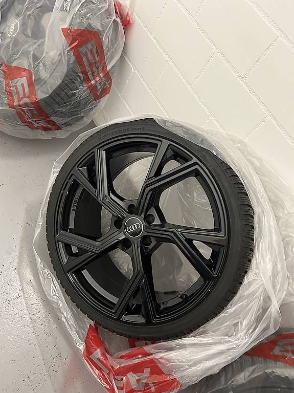 Pneumatici & Ruote complete: Audi RS4 / RS5 Winter Kompletträder  – Usato da Giebenach venduto da an__8csh 2