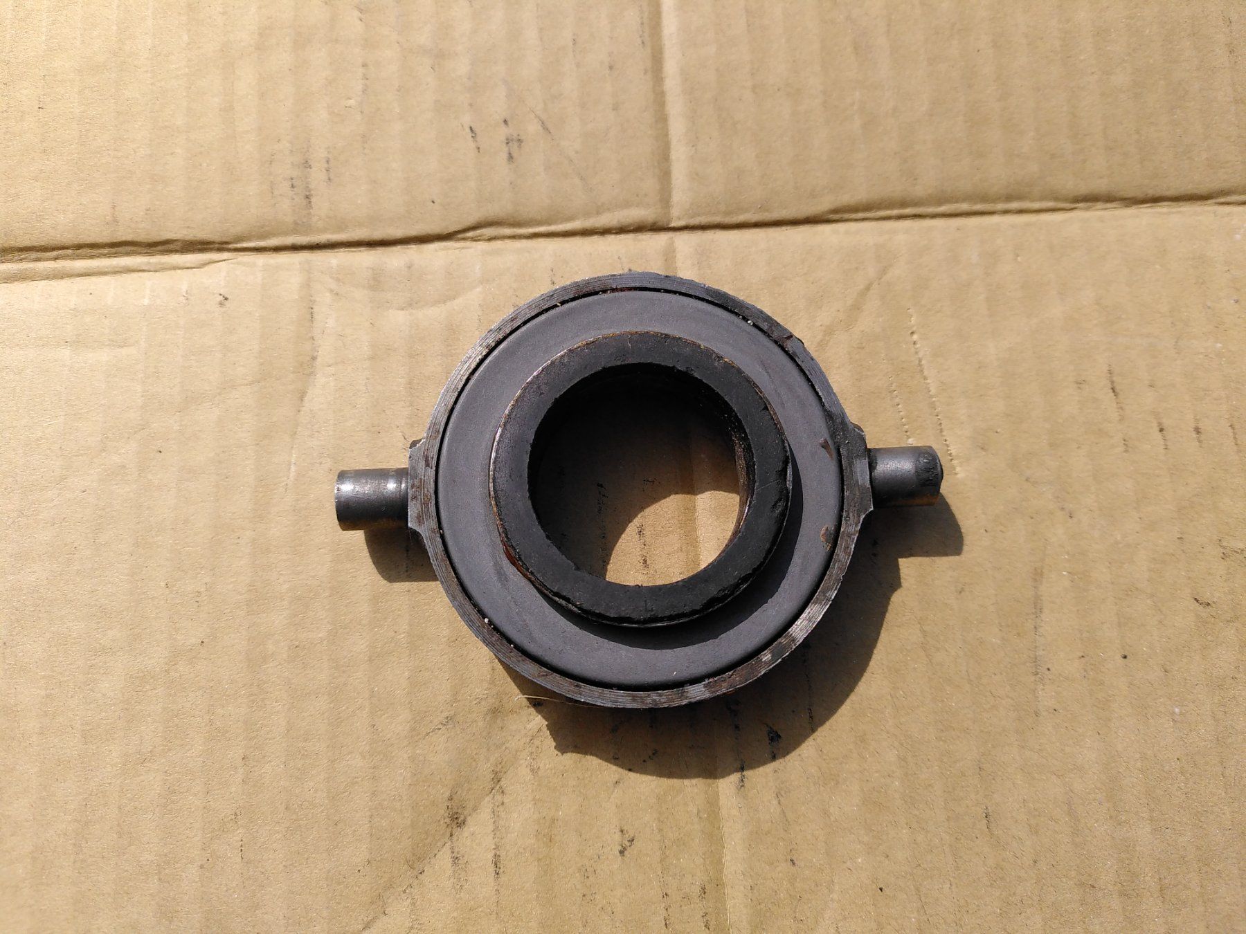 Bucher Alle Maschinen: Mag Motor Ausdücklager – Gebraucht aus Bassecourt von Jumat 2