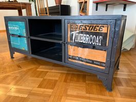 Meuble TV industriel — pièce unique