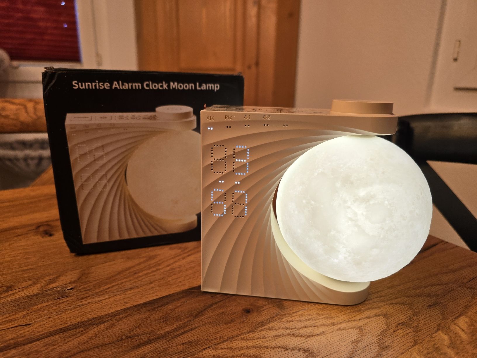 Sveglie: Lichtwecker mit Mondlampe – Nuovo e nell'imballaggio originale da Safenwil venduto da Flaboenel